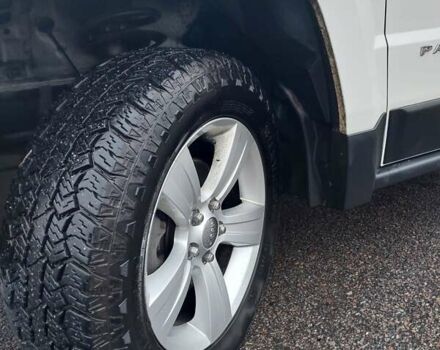 Білий Джип Patriot, об'ємом двигуна 2.4 л та пробігом 113 тис. км за 11300 $, фото 17 на Automoto.ua