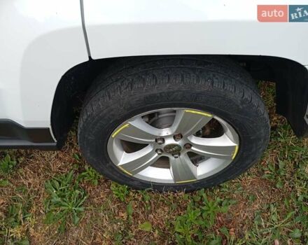 Белый Джип Патриот, объемом двигателя 2.36 л и пробегом 148 тыс. км за 11200 $, фото 19 на Automoto.ua