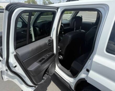 Белый Джип Патриот, объемом двигателя 2.4 л и пробегом 86 тыс. км за 6000 $, фото 8 на Automoto.ua