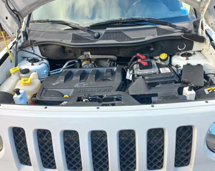 Белый Джип Патриот, объемом двигателя 2.36 л и пробегом 95 тыс. км за 10200 $, фото 7 на Automoto.ua