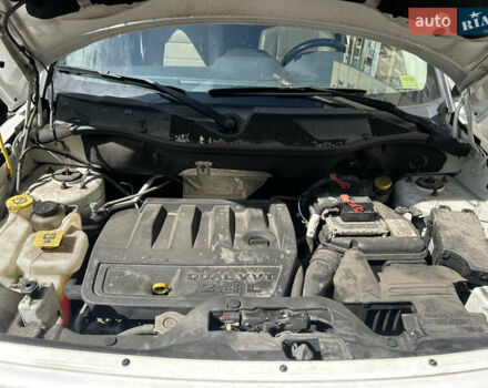 Белый Джип Патриот, объемом двигателя 2.36 л и пробегом 191 тыс. км за 11000 $, фото 9 на Automoto.ua