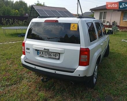 Белый Джип Патриот, объемом двигателя 2.36 л и пробегом 148 тыс. км за 11200 $, фото 7 на Automoto.ua