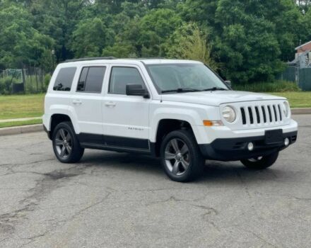 Белый Джип Патриот, объемом двигателя 2.4 л и пробегом 72 тыс. км за 3500 $, фото 2 на Automoto.ua