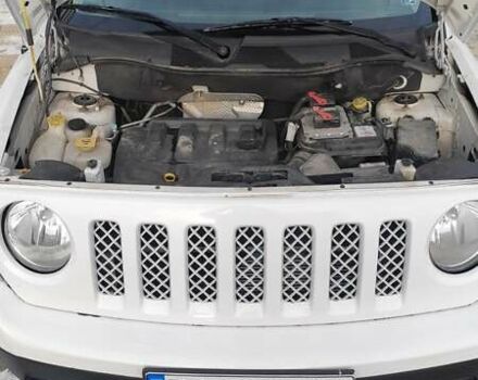 Белый Джип Патриот, объемом двигателя 2.4 л и пробегом 96 тыс. км за 10500 $, фото 2 на Automoto.ua