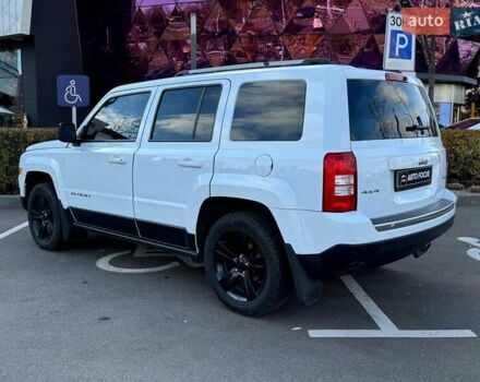 Белый Джип Патриот, объемом двигателя 2.36 л и пробегом 116 тыс. км за 11990 $, фото 4 на Automoto.ua