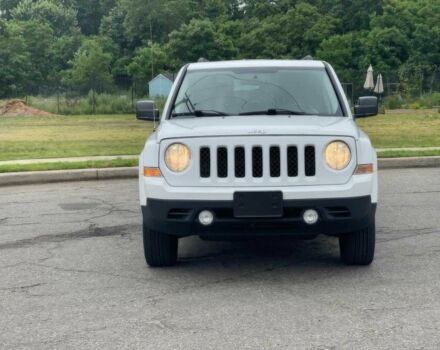 Белый Джип Патриот, объемом двигателя 2.4 л и пробегом 72 тыс. км за 3500 $, фото 1 на Automoto.ua