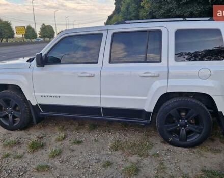 Белый Джип Патриот, объемом двигателя 2.4 л и пробегом 112 тыс. км за 11500 $, фото 4 на Automoto.ua