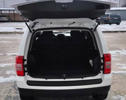 Белый Джип Патриот, объемом двигателя 2.4 л и пробегом 96 тыс. км за 10500 $, фото 8 на Automoto.ua