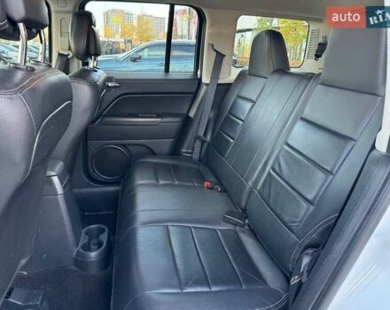 Белый Джип Патриот, объемом двигателя 2.36 л и пробегом 116 тыс. км за 11990 $, фото 8 на Automoto.ua