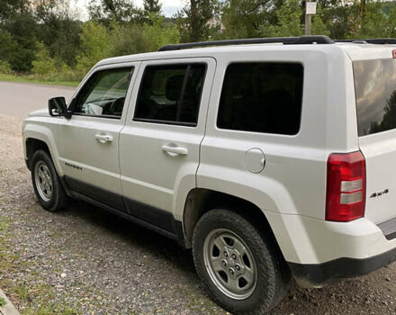 Білий Джип Patriot, об'ємом двигуна 2.36 л та пробігом 220 тис. км за 9000 $, фото 4 на Automoto.ua
