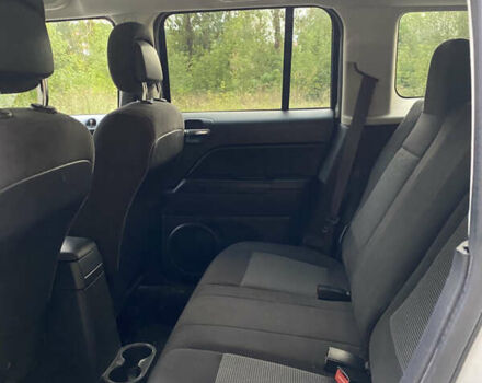 Білий Джип Patriot, об'ємом двигуна 2.36 л та пробігом 220 тис. км за 9000 $, фото 7 на Automoto.ua