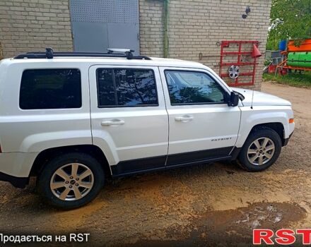 Белый Джип Патриот, объемом двигателя 2 л и пробегом 120 тыс. км за 10900 $, фото 2 на Automoto.ua