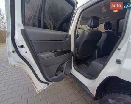 Білий Джип Patriot, об'ємом двигуна 2.36 л та пробігом 80 тис. км за 12700 $, фото 18 на Automoto.ua