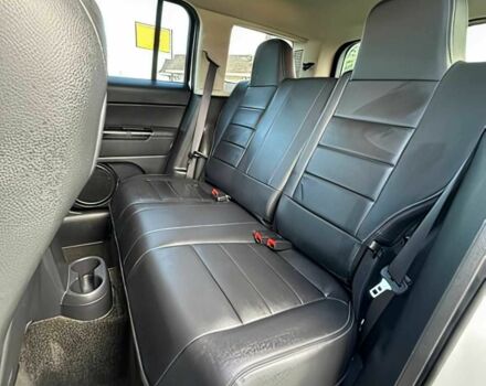 Білий Джип Patriot, об'ємом двигуна 2 л та пробігом 125 тис. км за 2100 $, фото 14 на Automoto.ua