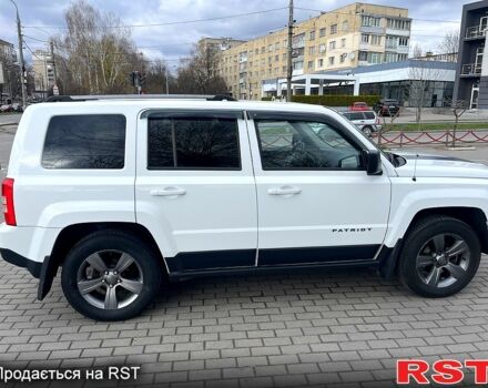 Білий Джип Patriot, об'ємом двигуна 2.4 л та пробігом 198 тис. км за 11499 $, фото 6 на Automoto.ua