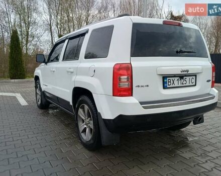 Білий Джип Patriot, об'ємом двигуна 2.36 л та пробігом 80 тис. км за 12700 $, фото 6 на Automoto.ua