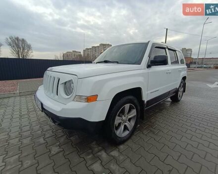 Білий Джип Patriot, об'ємом двигуна 2.36 л та пробігом 80 тис. км за 12700 $, фото 7 на Automoto.ua