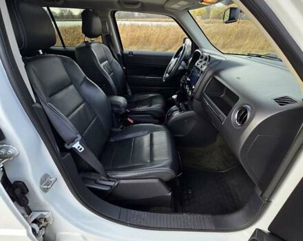 Белый Джип Патриот, объемом двигателя 2.36 л и пробегом 104 тыс. км за 11500 $, фото 16 на Automoto.ua