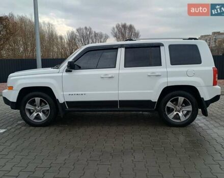 Білий Джип Patriot, об'ємом двигуна 2.36 л та пробігом 80 тис. км за 12700 $, фото 5 на Automoto.ua