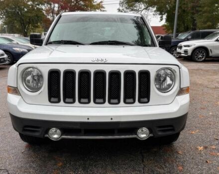 Белый Джип Патриот, объемом двигателя 2.4 л и пробегом 53 тыс. км за 5400 $, фото 1 на Automoto.ua