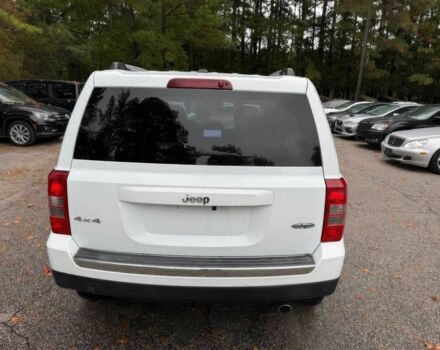 Белый Джип Патриот, объемом двигателя 2.4 л и пробегом 53 тыс. км за 5400 $, фото 4 на Automoto.ua