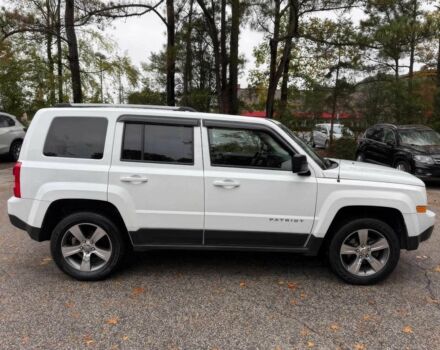 Белый Джип Патриот, объемом двигателя 2.4 л и пробегом 53 тыс. км за 5400 $, фото 6 на Automoto.ua