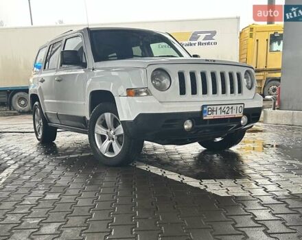 Белый Джип Патриот, объемом двигателя 2.36 л и пробегом 267 тыс. км за 7200 $, фото 1 на Automoto.ua
