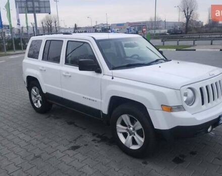 Белый Джип Патриот, объемом двигателя 2.4 л и пробегом 328 тыс. км за 7200 $, фото 1 на Automoto.ua