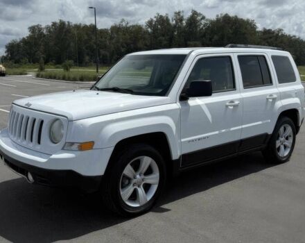 Белый Джип Патриот, объемом двигателя 2.4 л и пробегом 86 тыс. км за 6000 $, фото 1 на Automoto.ua