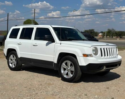 Белый Джип Патриот, объемом двигателя 2.4 л и пробегом 75 тыс. км за 7000 $, фото 1 на Automoto.ua