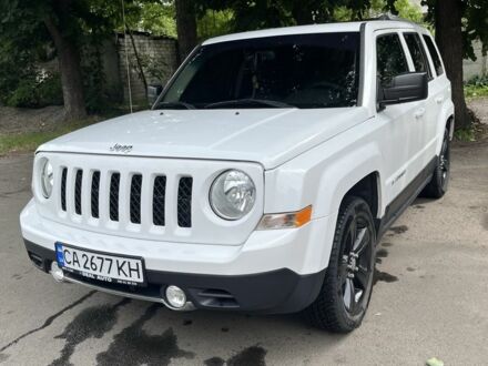 Джип Patriot 2016 у Черкасах на Automoto.ua Білий Джип Patriot, об'ємом двигуна 2 л та пробігом 156 тис. км за 10500 $, фото 1 на Automoto.ua
