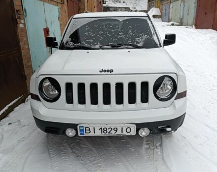 Белый Джип Патриот, объемом двигателя 2.4 л и пробегом 156 тыс. км за 10000 $, фото 1 на Automoto.ua