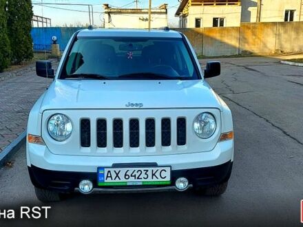 Джип Patriot 2016 у Червоноград на Automoto.ua Білий Джип Patriot, об'ємом двигуна 2.4 л та пробігом 90 тис. км за 11700 $, фото 1 на Automoto.ua