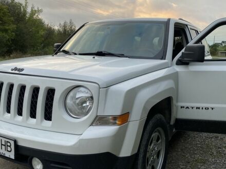 Белый Джип Патриот, объемом двигателя 2.36 л и пробегом 220 тыс. км за 8800 $, фото 1 на Automoto.ua