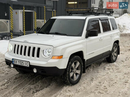 Белый Джип Патриот, объемом двигателя 2.4 л и пробегом 124 тыс. км за 9900 $, фото 1 на Automoto.ua