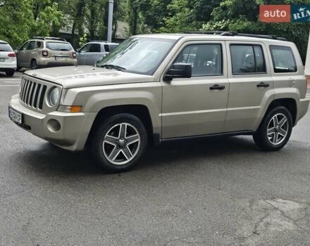 Бежевый Джип Патриот, объемом двигателя 2.36 л и пробегом 220 тыс. км за 7200 $, фото 10 на Automoto.ua