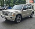 Бежевый Джип Патриот, объемом двигателя 2.36 л и пробегом 220 тыс. км за 7200 $, фото 1 на Automoto.ua