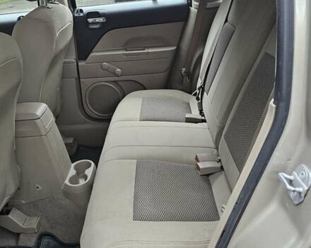 Бежевый Джип Патриот, объемом двигателя 2.36 л и пробегом 220 тыс. км за 7200 $, фото 19 на Automoto.ua