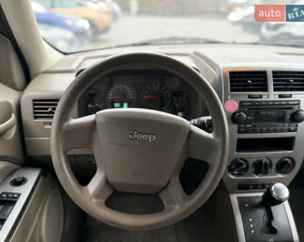 Чорний Джип Patriot, об'ємом двигуна 2.36 л та пробігом 204 тис. км за 7900 $, фото 10 на Automoto.ua
