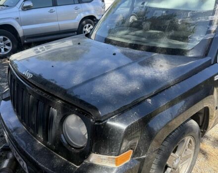 Черный Джип Патриот, объемом двигателя 2 л и пробегом 200 тыс. км за 3000 $, фото 1 на Automoto.ua