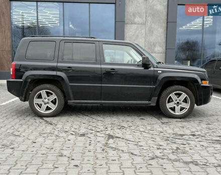 Чорний Джип Patriot, об'ємом двигуна 2.36 л та пробігом 204 тис. км за 7900 $, фото 3 на Automoto.ua