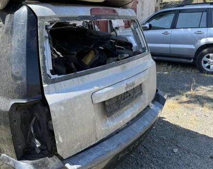 Черный Джип Патриот, объемом двигателя 2 л и пробегом 200 тыс. км за 3000 $, фото 3 на Automoto.ua