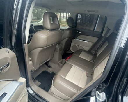 Черный Джип Патриот, объемом двигателя 2 л и пробегом 269 тыс. км за 8300 $, фото 1 на Automoto.ua