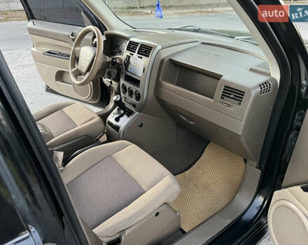 Черный Джип Патриот, объемом двигателя 2.36 л и пробегом 251 тыс. км за 6350 $, фото 16 на Automoto.ua