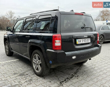 Чорний Джип Patriot, об'ємом двигуна 2.36 л та пробігом 204 тис. км за 7900 $, фото 6 на Automoto.ua