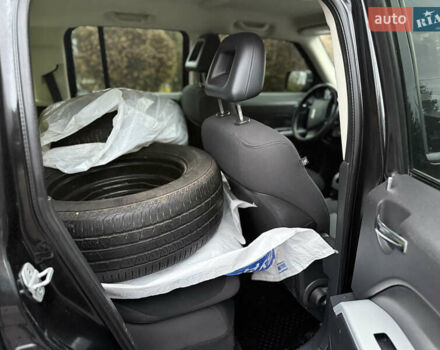 Черный Джип Патриот, объемом двигателя 2.36 л и пробегом 150 тыс. км за 7900 $, фото 25 на Automoto.ua