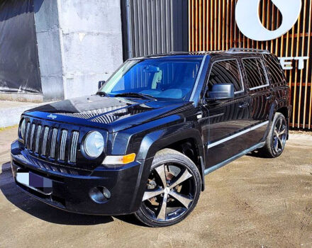 Черный Джип Патриот, объемом двигателя 2 л и пробегом 260 тыс. км за 7200 $, фото 5 на Automoto.ua