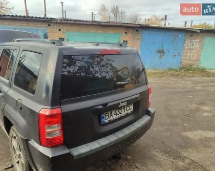 Черный Джип Патриот, объемом двигателя 2.36 л и пробегом 280 тыс. км за 4500 $, фото 15 на Automoto.ua