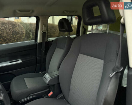 Черный Джип Патриот, объемом двигателя 2.36 л и пробегом 150 тыс. км за 7900 $, фото 20 на Automoto.ua