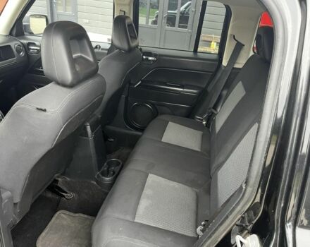 Черный Джип Патриот, объемом двигателя 2.2 л и пробегом 250 тыс. км за 3100 $, фото 5 на Automoto.ua